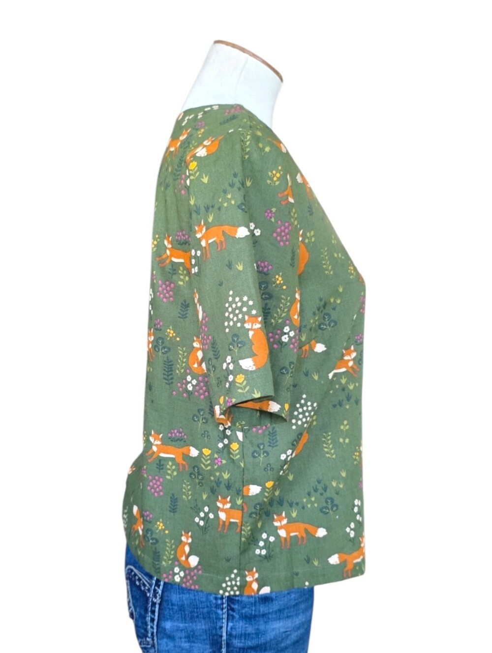 ModCloth Princess Highway Fox Print Cottagecore Button Front Blouse Size 10 - Picture 3 of 9
